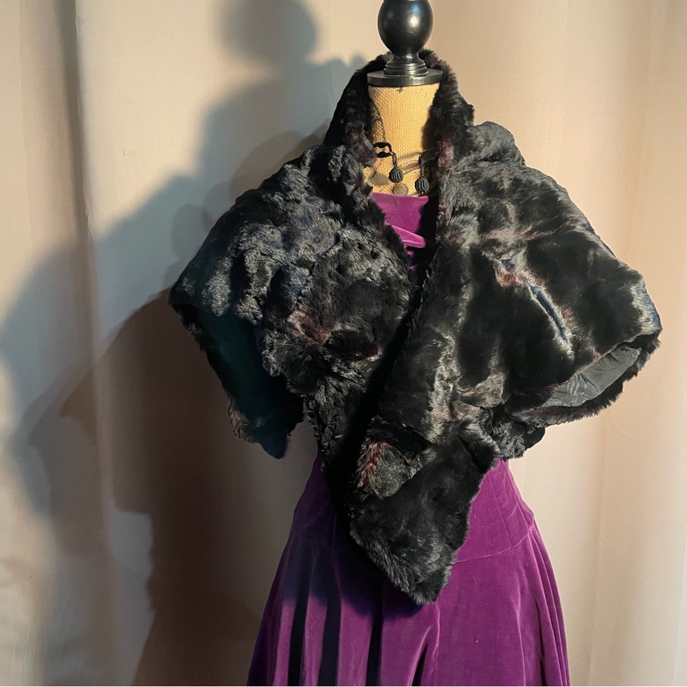Vintage 40’s black fur cape-let, shawl with sleeves